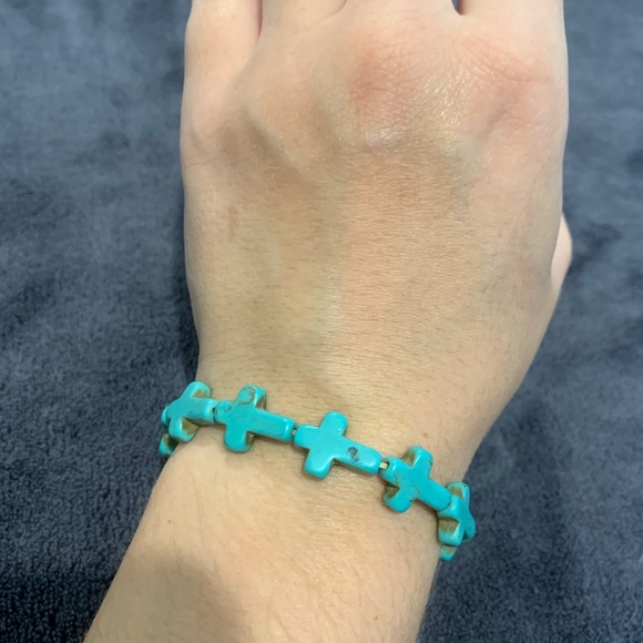 Cross bracelet - Picture 2 of 3